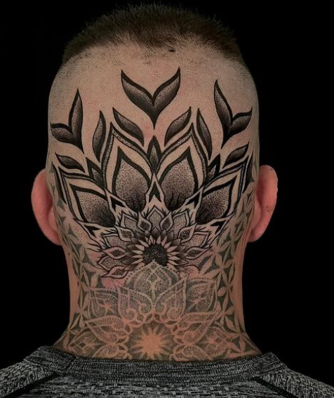 Mandala en parte trasera de la cabeza